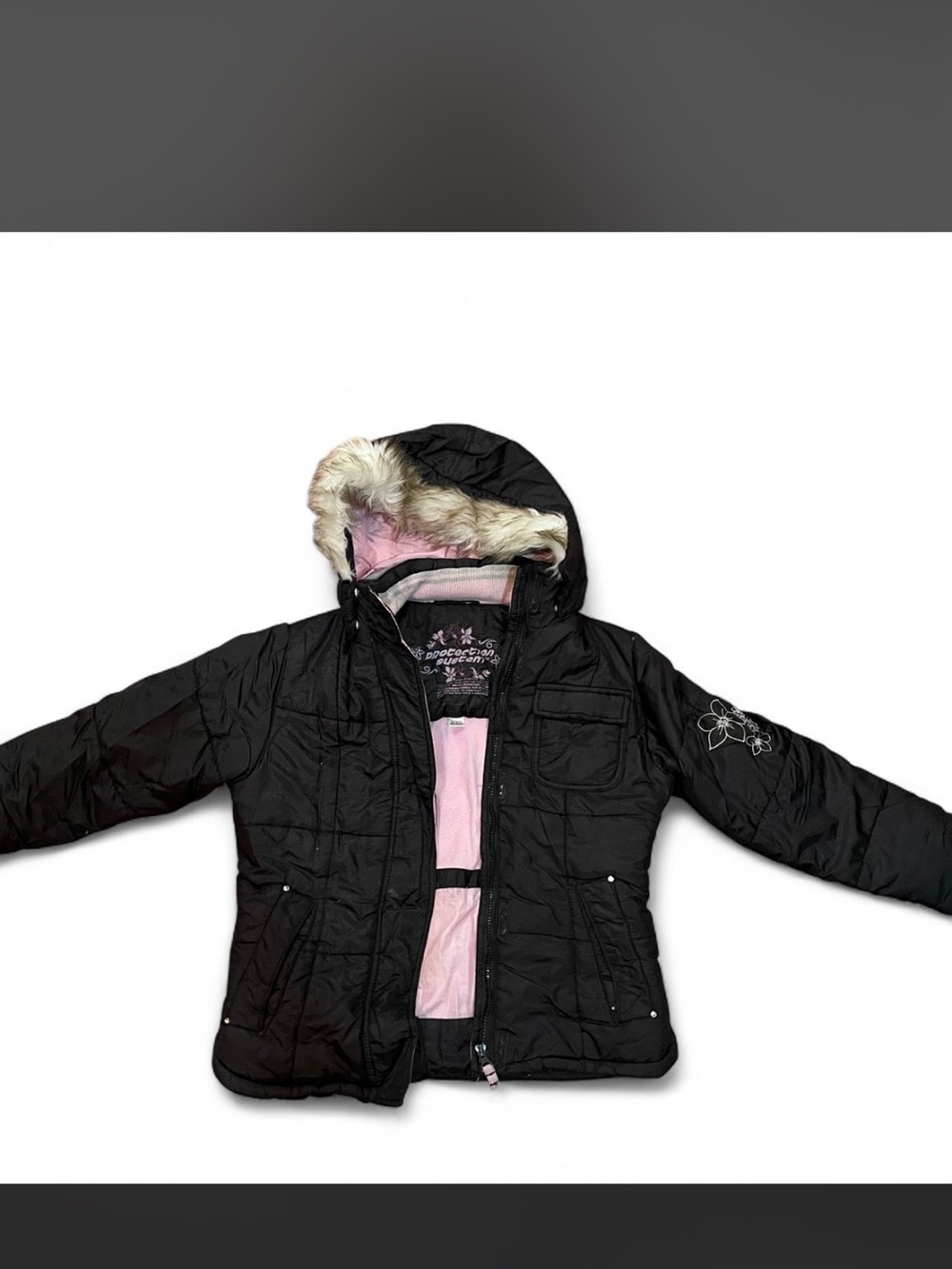 Vintage Black Puffer Jacket with Pink Lining and Faux Fur Hood